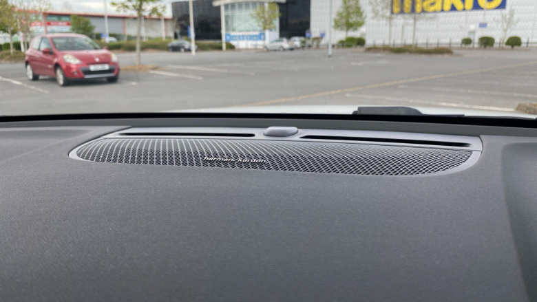 Volvo Xc40 1.5 T5 Recharge PHEV Ultimate Dark 5dr Auto Estate